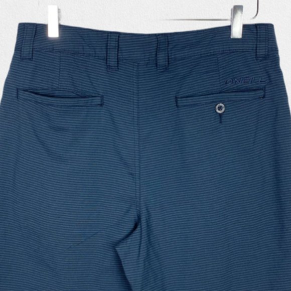 O'Neill Flat Front Subtle Striped Shorts | Size 32 - Picture 5 of 7